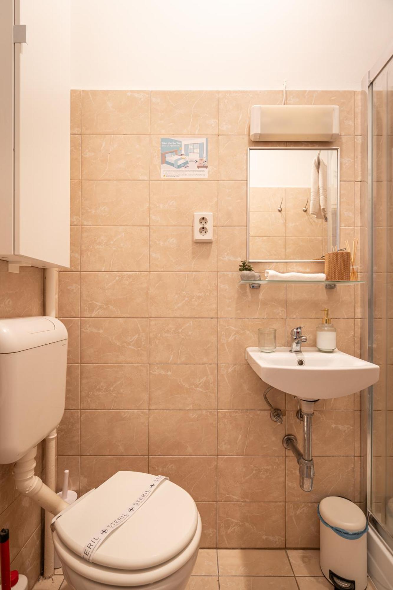 Gleaming Wise Studio Apartment Budapest Ngoại thất bức ảnh